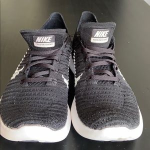 Nike Free Run Flynit